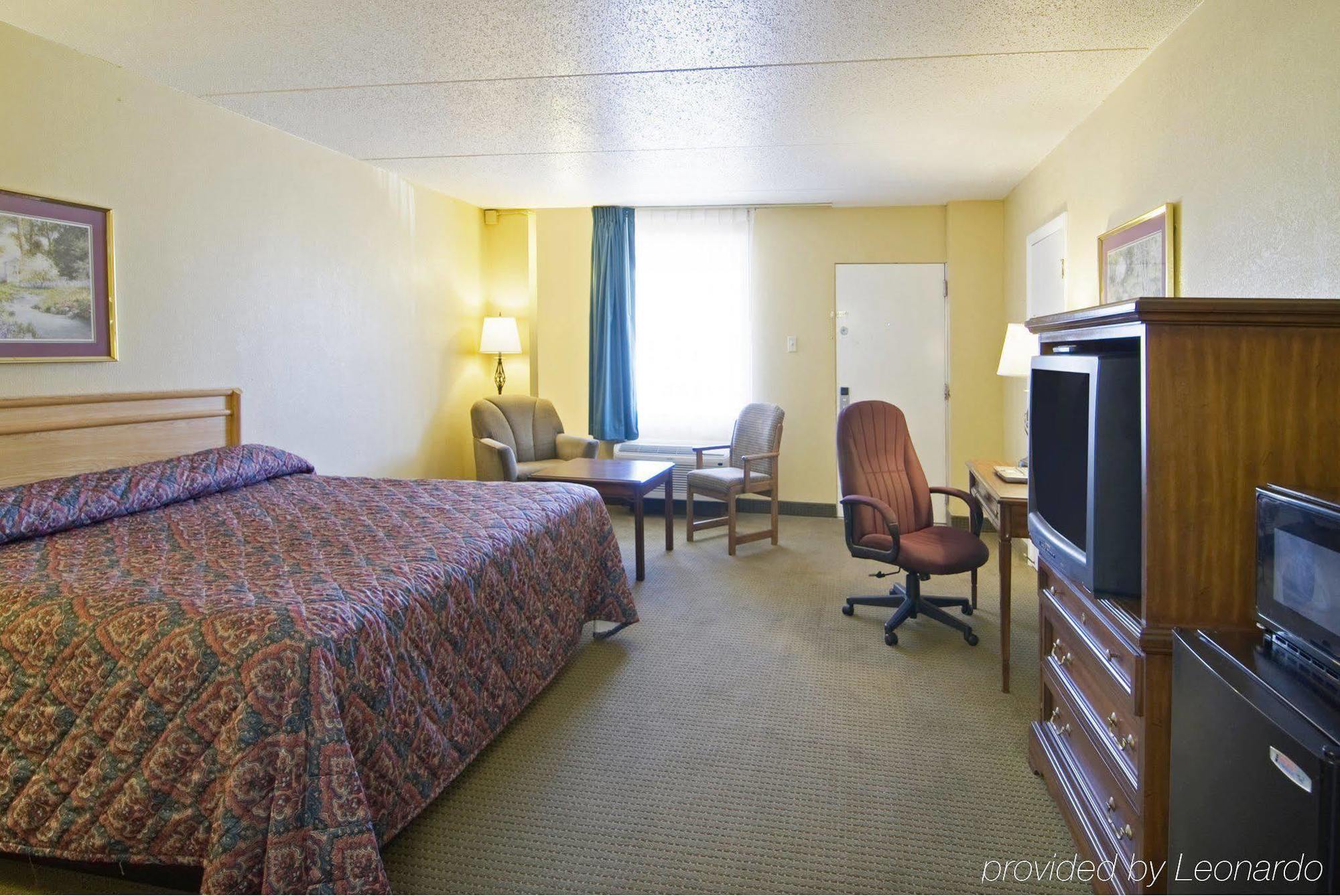 Americas Best Value Inn & Suites Conway Room photo